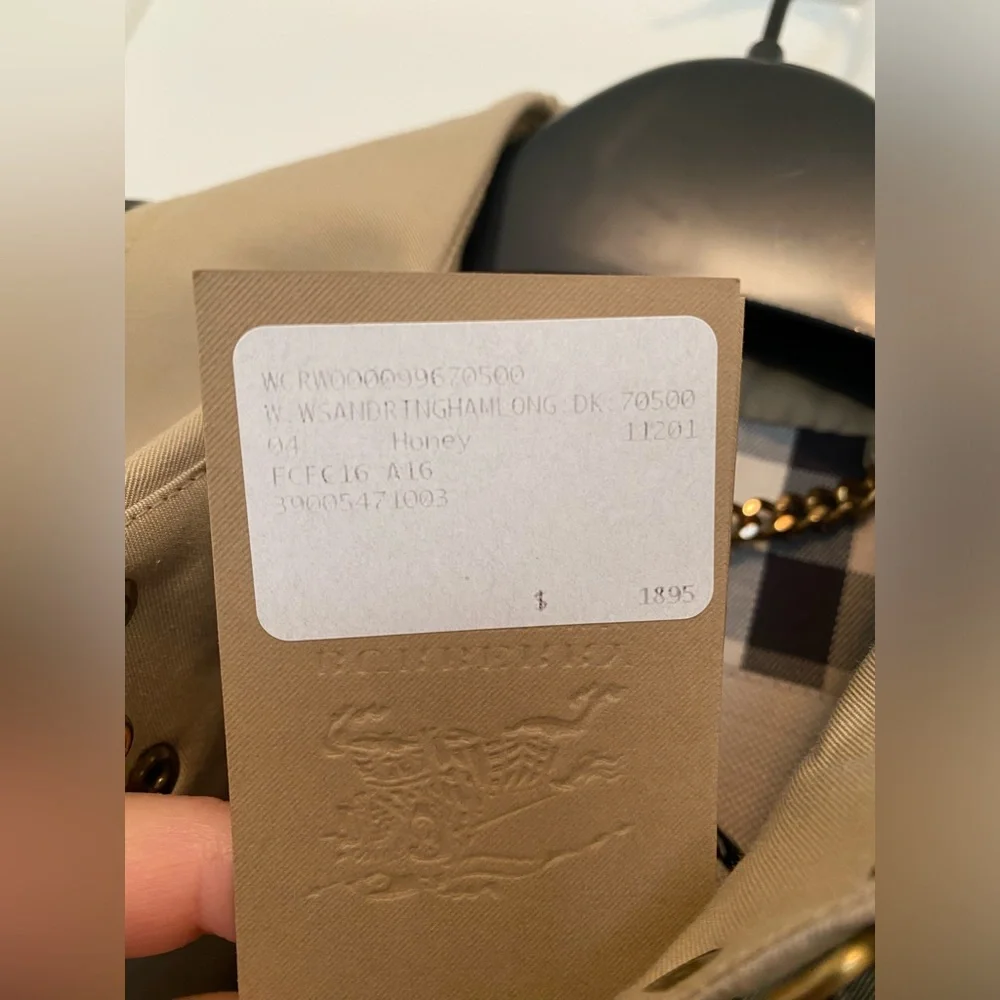 NWT Burberry The Sandringham Long Trench Coat in Honey - Picture 6 of 9